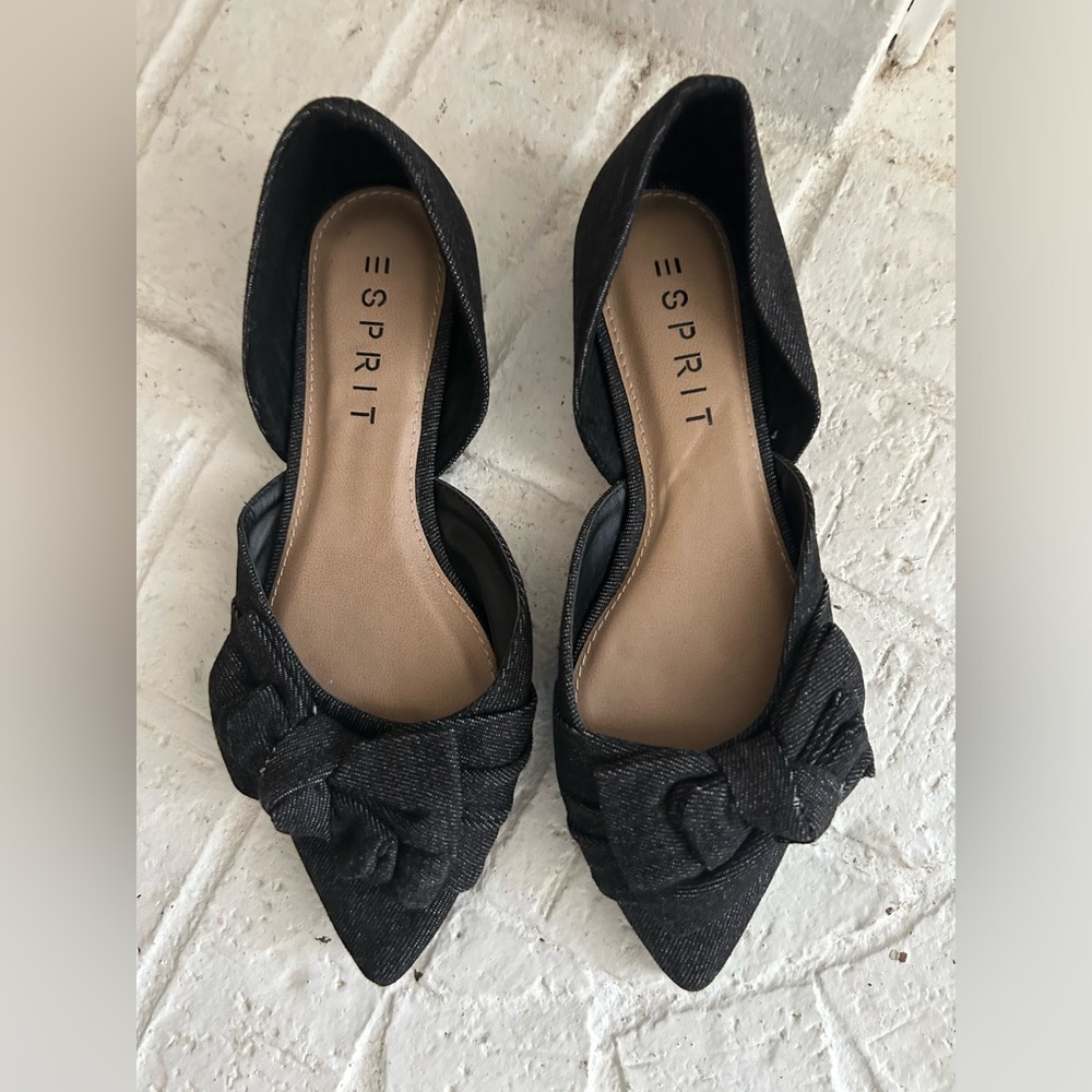 Esprit Black Pointed Knit Flats with Front Knot Detail